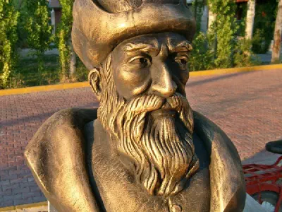 Sculptures in Sultanhan.