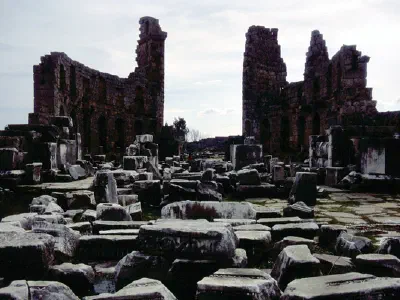 Two tower with the Hellenistic Gate which open to the colonnaded boulevard.