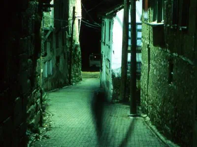 A Gölyazı street at night.