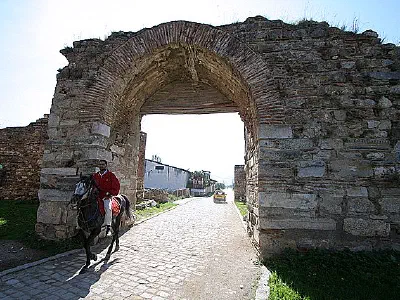 Yenisehir Gate