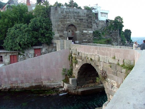 Stone bridge inside Amasra.