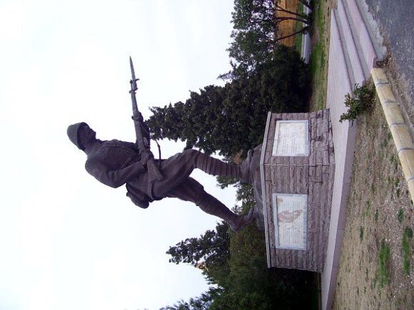 Gallipoli, 57th Infantry Regiment Memorial - Sculpture outside the cemetary.