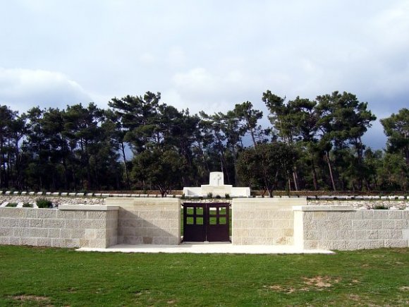Pink Farm Cemetery