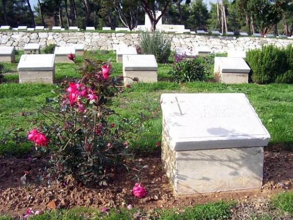 Pink Farm Cemetery