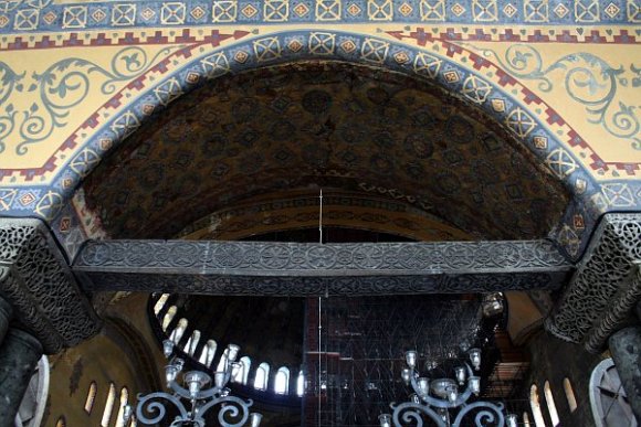 Ceiling detail of Loge of Empress