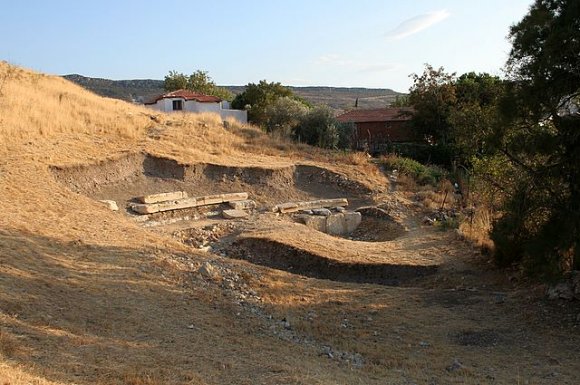 Foça - The ancient Theater