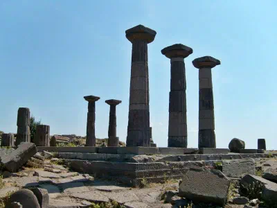 The symbol of Assos is the Temple of Athena. The temple is built in 6x13 pillars layout. It dates back to 530 BC.