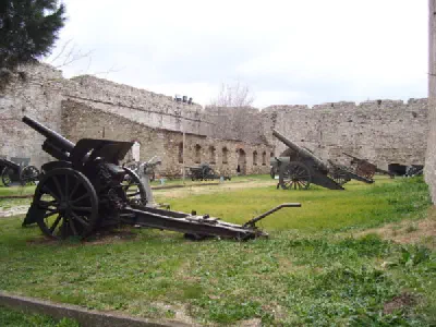 Cannons inside military museum in Çimenlik Fortress.