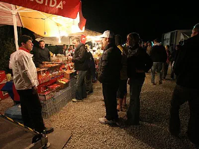 Gallipoli, Anzac Cove - Anzac Day 2007, Are you hungry or thirsty?