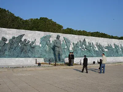 The wall at the memorial showing the service and sacrifice of the Turkish soldiers.