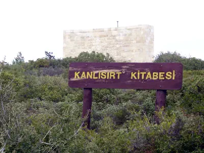 Kanlısırt Memorial. "Kanlısırt Kitabesi" in Turkish.