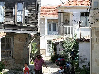 Gökçeada - Zeytinli, A street from the village