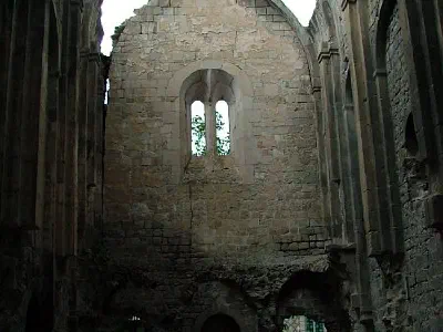 The ceiling of Öşkvank Church has gone.