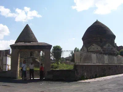 Üç Kümbetler (Three Tombs) entrance