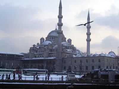 Yeni Mosque in Eminönü after a snowy day.