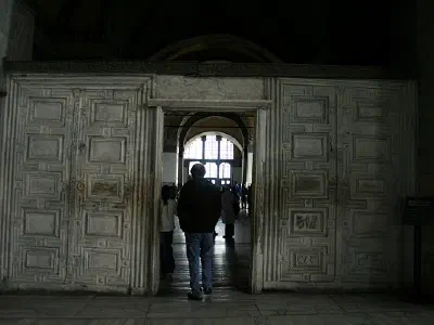 It was named the gate of heaven and hell. On the right hand side, floral motifs representing heaven; on the left hand side, undecorated, representing hell.