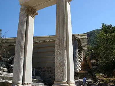 Hadrian's Gate, errected in AD 113 / 118