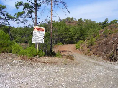 Turn to Bördübet Bay from the Datça road.