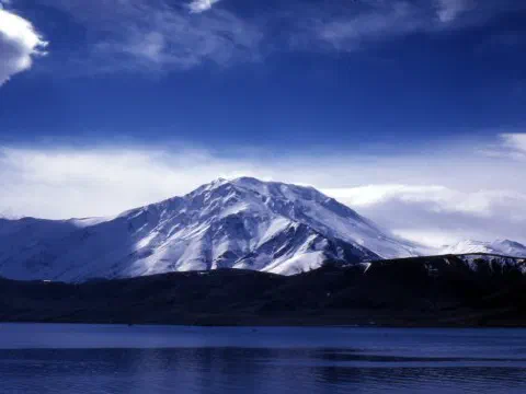 Van Lake
